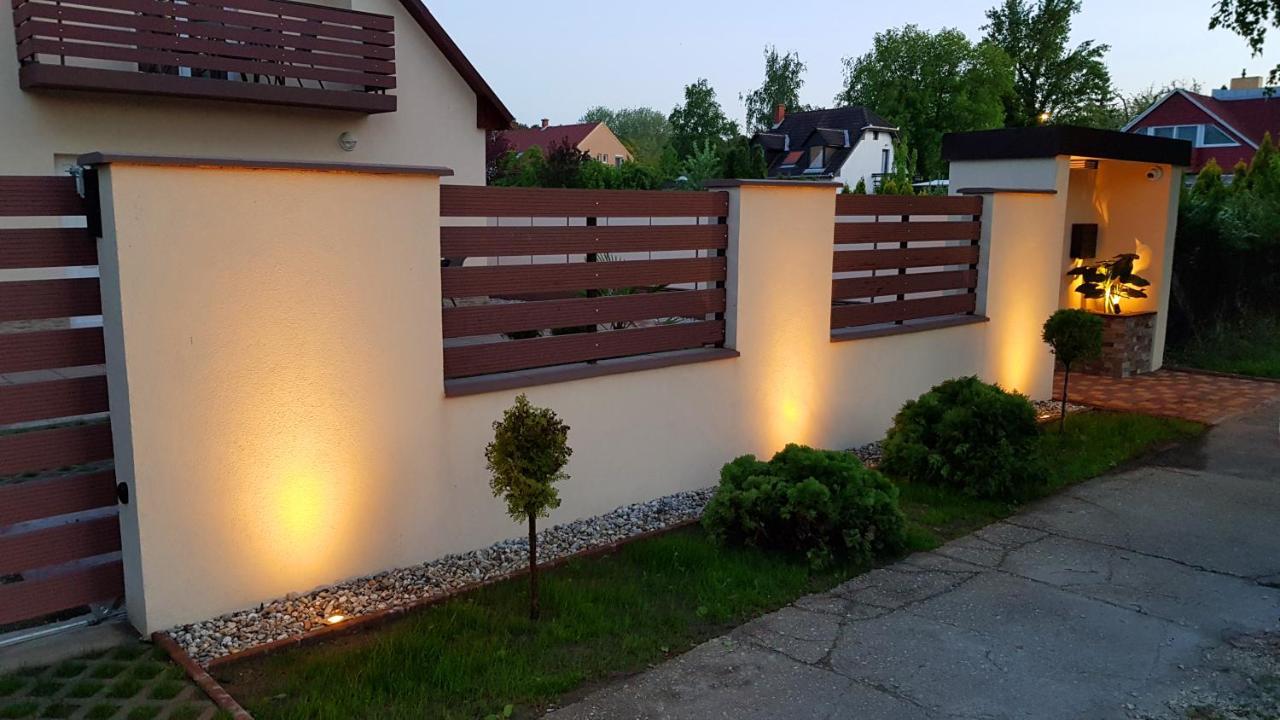 Napsugar Villa B Шіофок Екстер'єр фото