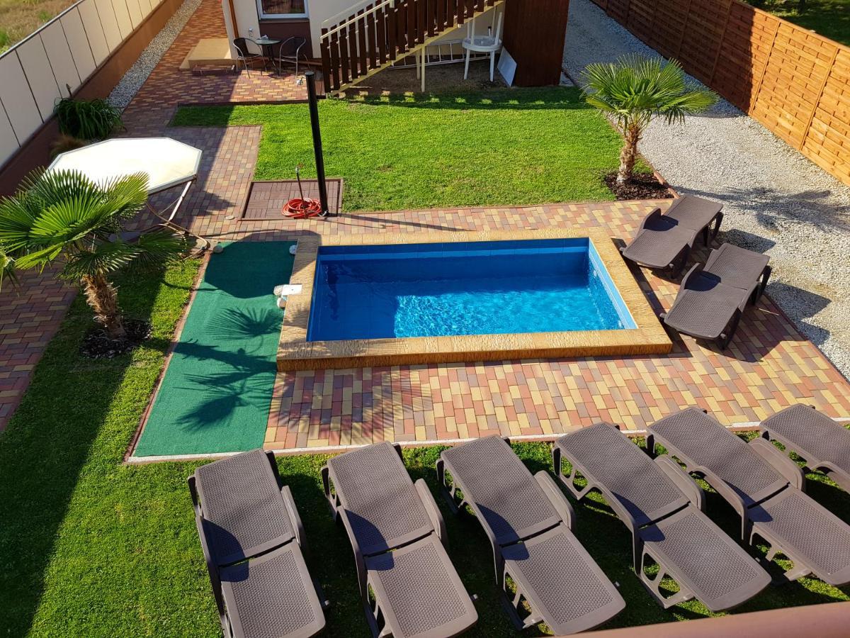 Napsugar Villa B Шіофок Екстер'єр фото