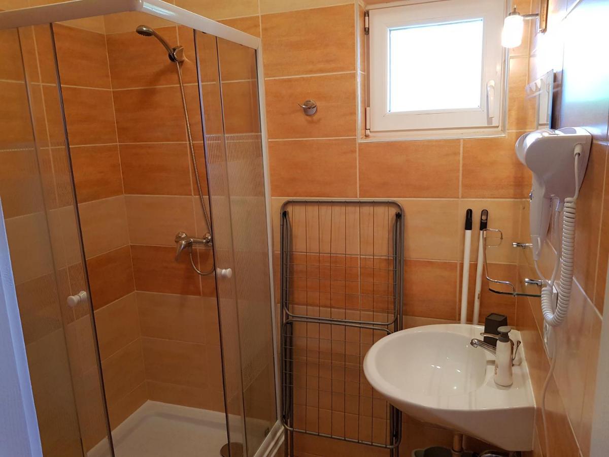 Napsugar Villa B Шіофок Екстер'єр фото