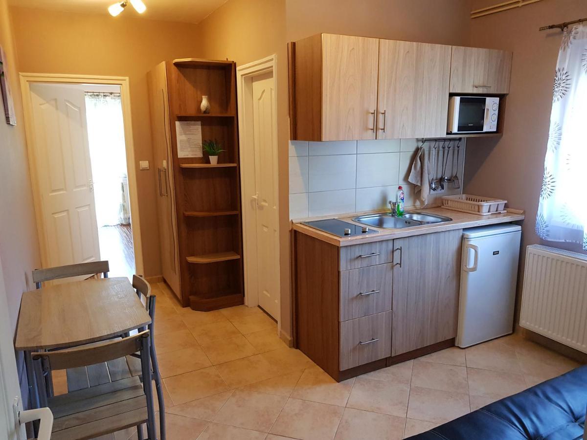 Napsugar Villa B Шіофок Екстер'єр фото
